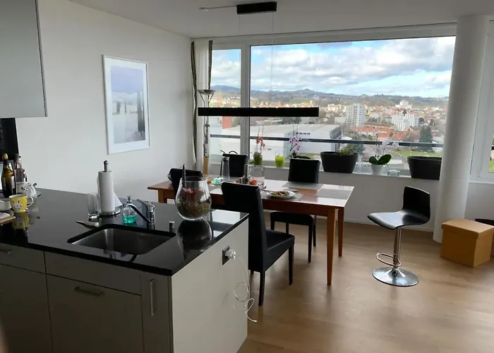 Private Room - Amazing Lake View
